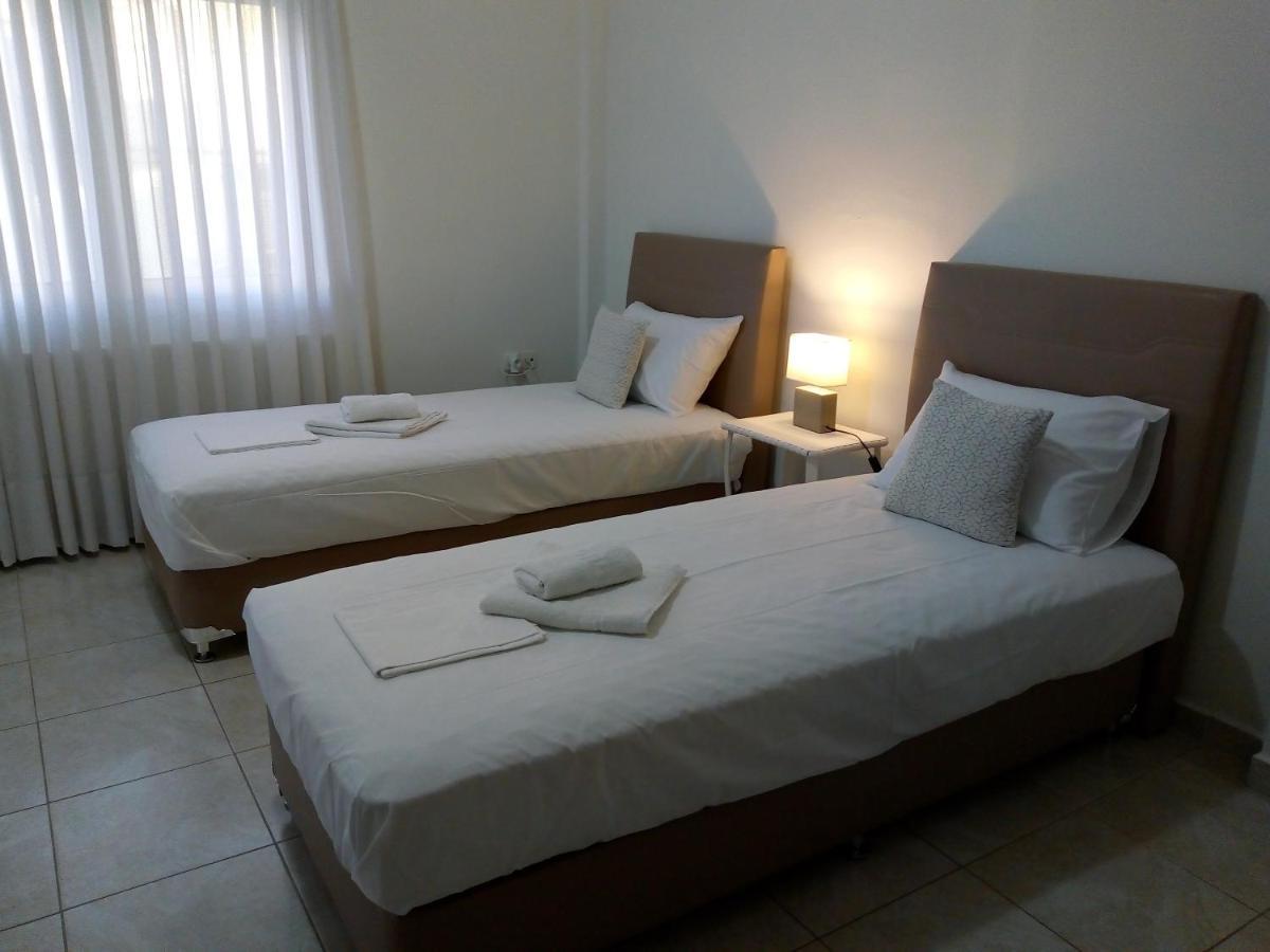 דירות סטאברוס Maza House מראה חיצוני תמונה