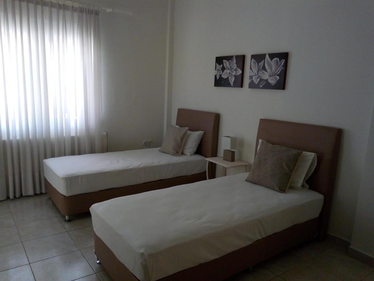 דירות סטאברוס Maza House מראה חיצוני תמונה